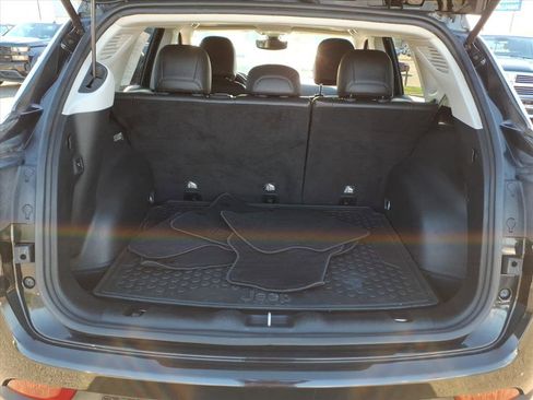 Used 2018 Jeep Compass Limited image 20