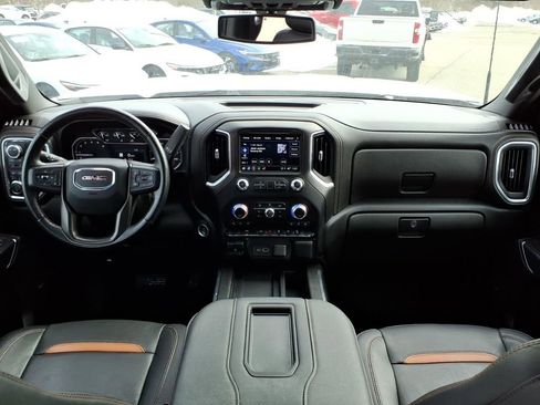 Used 2022 GMC Sierra 3500 AT4 w/ AT4 Preferred Package image 17