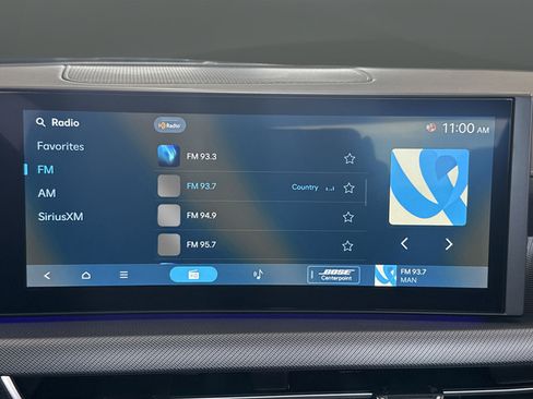 Used 2025 Hyundai Sonata Limited FWD image 19