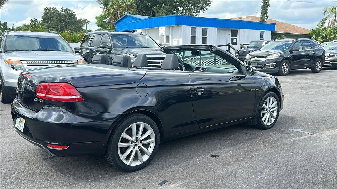 Used 2015 Volkswagen Eos Komfort FWD image 8