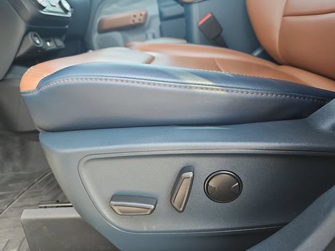 Used 2022 Ford Maverick Lariat w/ Equipment Group 500A Standard AWD/4WD image 26