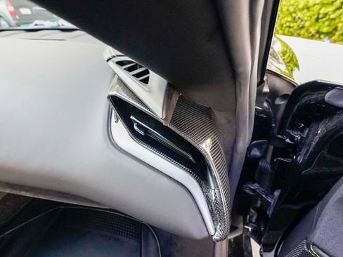 Used 2021 Ferrari SF90 Stradale image 81