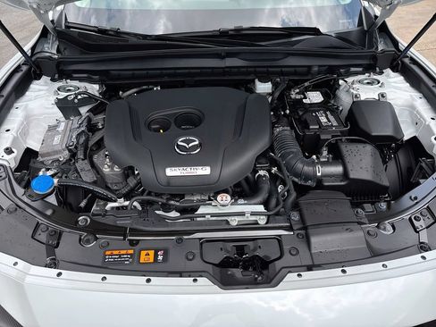 Certified 2025 MAZDA CX-50 AWD 2.5 Turbo w/ Weather Package image 32
