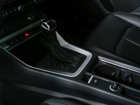 Used 2023 Audi Q3 2.0T Premium w/ Convenience Package image 16