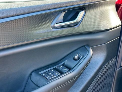 New 2025 Jeep Grand Cherokee Laredo image 12