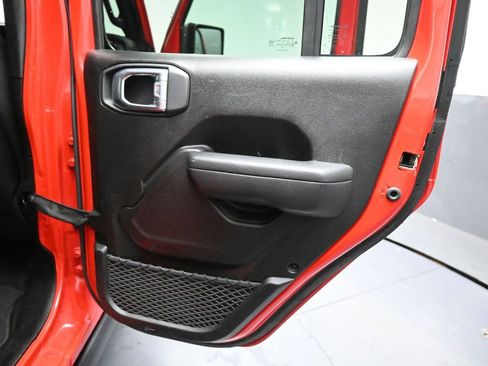 Used 2024 Jeep Wrangler Unlimited Rubicon 4xe image 20