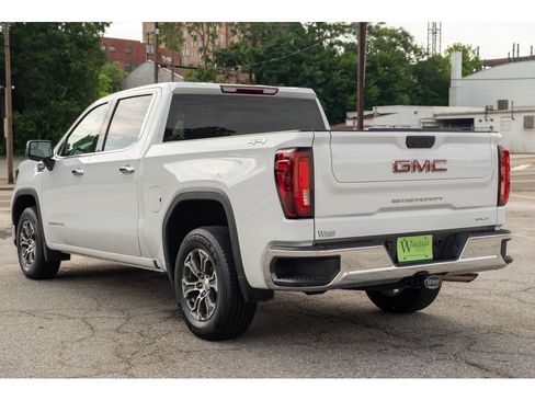 Used 2025 GMC Sierra 1500 SLT AWD/4WD image 6