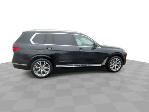 Used 2025 BMW X7 xDrive40i image 3