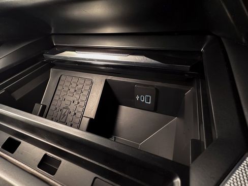 New 2026 Ford F250 Platinum image 37