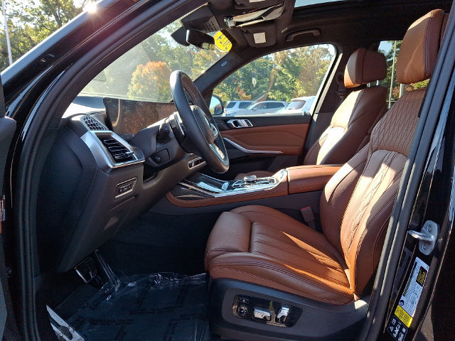 Used 2024 BMW X7 M60i w/ Executive Package AWD/4WD image 13