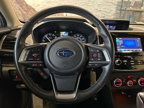 Used 2021 Subaru Crosstrek 2.0i Premium image 11