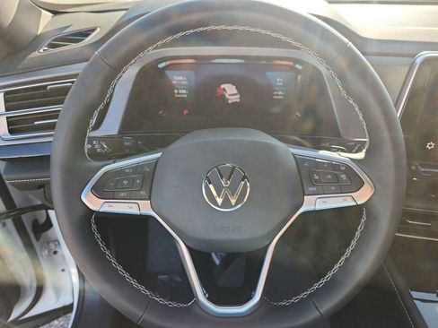 New 2026 Volkswagen Atlas Cross Sport SE image 13