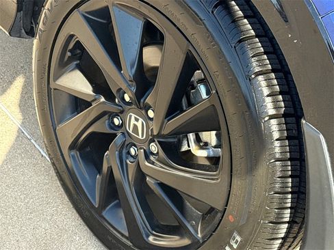 Certified 2022 Honda HR-V Sport image 12