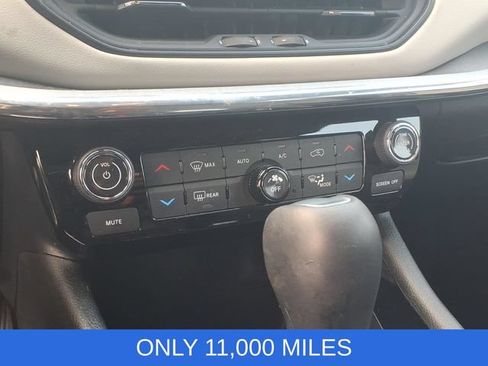 Used 2024 Jeep Compass Limited AWD/4WD image 17