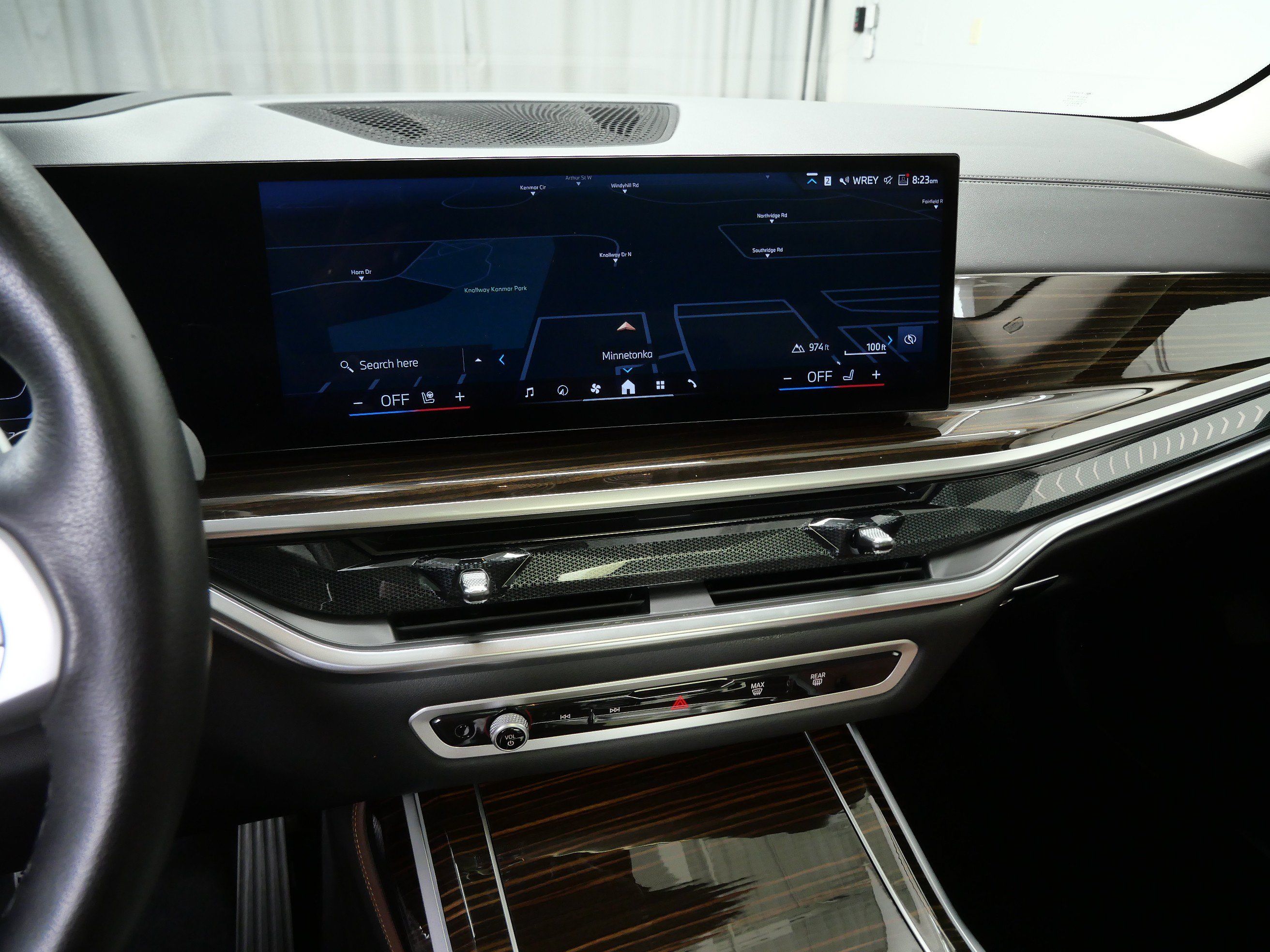 Used 2026 BMW X7 xDrive40i AWD/4WD image 19