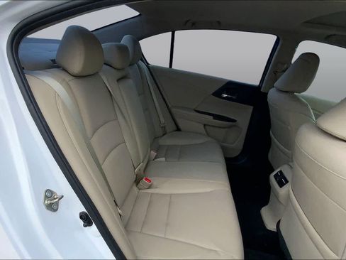 Used 2016 Honda Accord Touring image 20