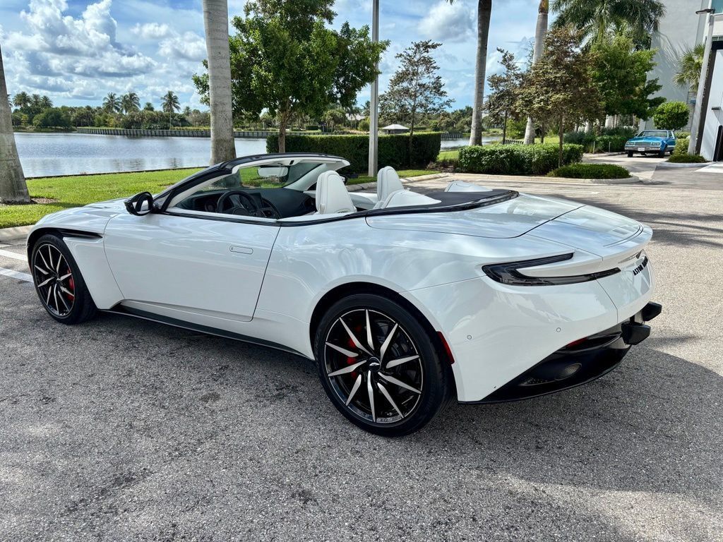 Used 2023 Aston Martin DB11 Volante RWD image 11