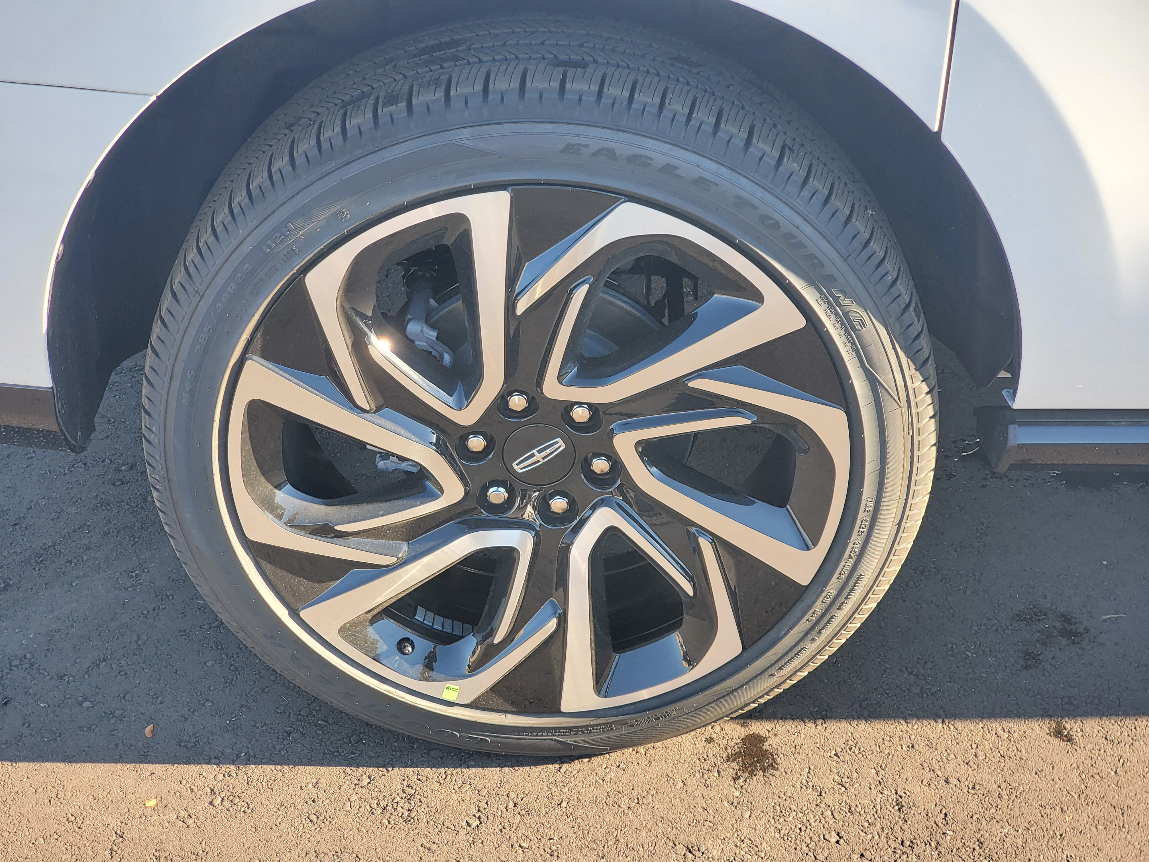 New 2027 Lincoln Navigator L Reserve AWD/4WD image 9