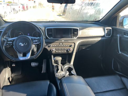 Used 2020 Kia Sportage S image 17