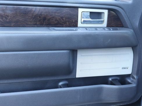 Used 2014 Ford F150 Platinum image 8