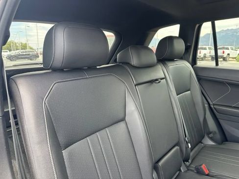 Used 2023 Volkswagen Tiguan SE R-Line AWD/4WD image 30
