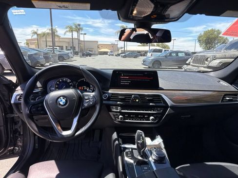 Used 2019 BMW 530e w/ Convenience Package RWD image 18