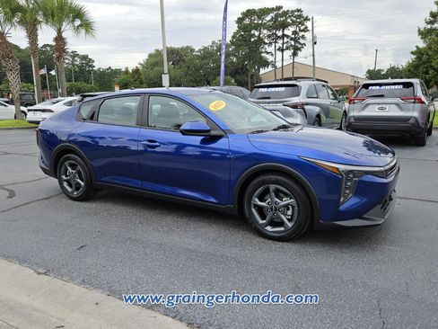 Used 2025 Kia K4 FWD image 7