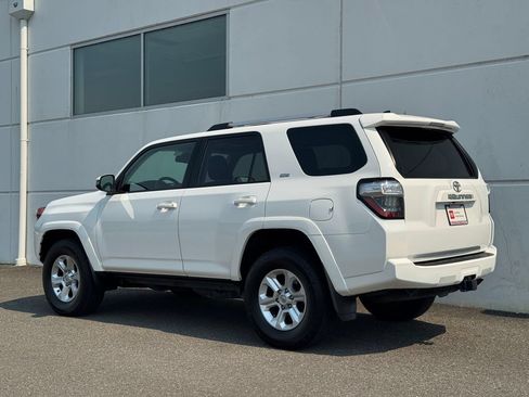 Certified 2023 Toyota 4Runner SR5 Premium w/ Moonroof Package AWD/4WD image 5