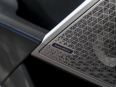 Used 2026 BMW 530i xDrive w/ M Sport Package image 16