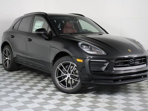 New 2026 Porsche Macan image 9