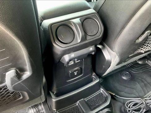 Used 2020 Jeep Wrangler Unlimited Rubicon AWD/4WD image 10