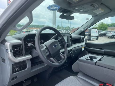 New 2026 Ford F250 XL w/ STX Appearance Package AWD/4WD image 31