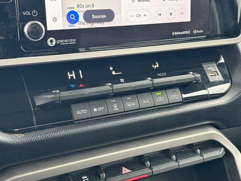 Used 2022 Toyota Tundra SR5 image 19