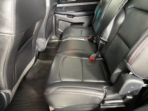 Used 2017 Ford Explorer Sport image 15