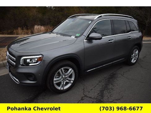 Used 2023 Mercedes-Benz GLB 250 250 4MATIC image 4