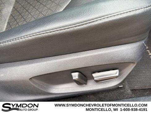 Used 2020 Toyota Camry XSE image 24