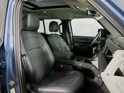 Used 2024 Land Rover Defender 110 S image 26