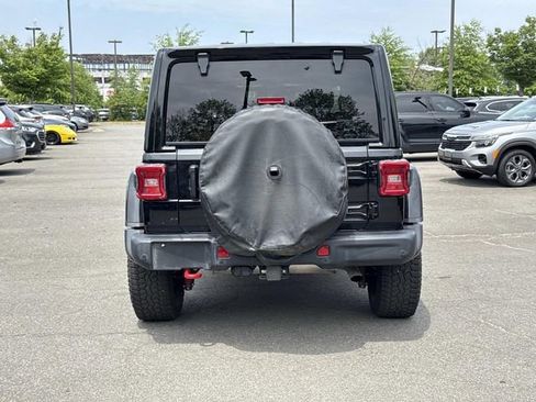 Used 2021 Jeep Wrangler Unlimited Rubicon AWD/4WD image 3