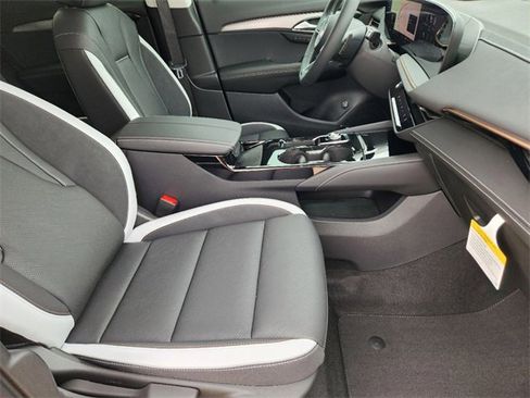 New 2025 Buick Envision Sport Touring image 11