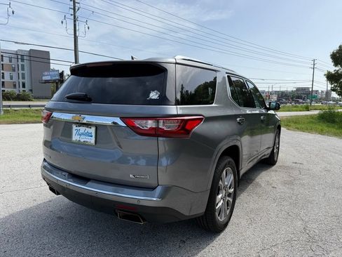 Used 2018 Chevrolet Traverse Premier w/ Driver Confidence II Package FWD image 8