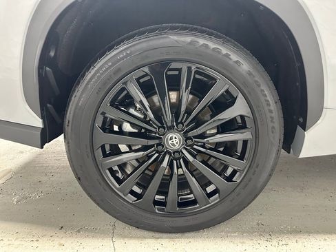 Used 2025 Toyota Highlander XSE image 72