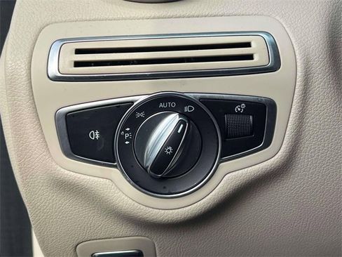 Used 2020 Mercedes-Benz C 300 4MATIC Sedan w/ Premium Package image 18