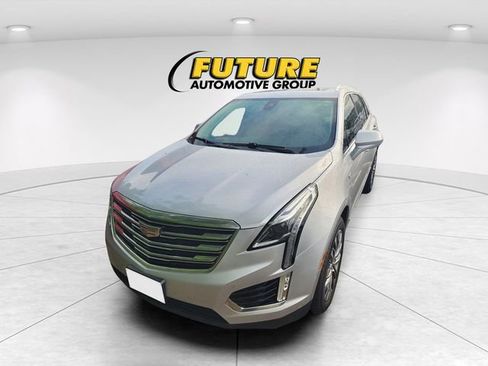 Used 2017 Cadillac XT5 Premium Luxury w/ LPO, Wheel Lock Package FWD image 2
