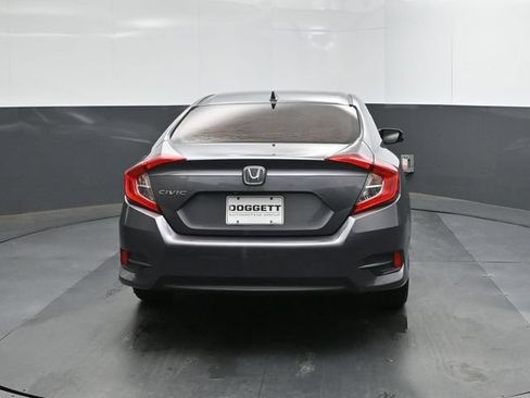 Used 2018 Honda Civic EX image 5