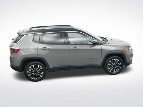 Used 2024 Jeep Compass Limited image 24