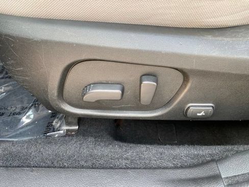 Used 2018 Subaru Forester 2.5i Premium AWD/4WD image 19