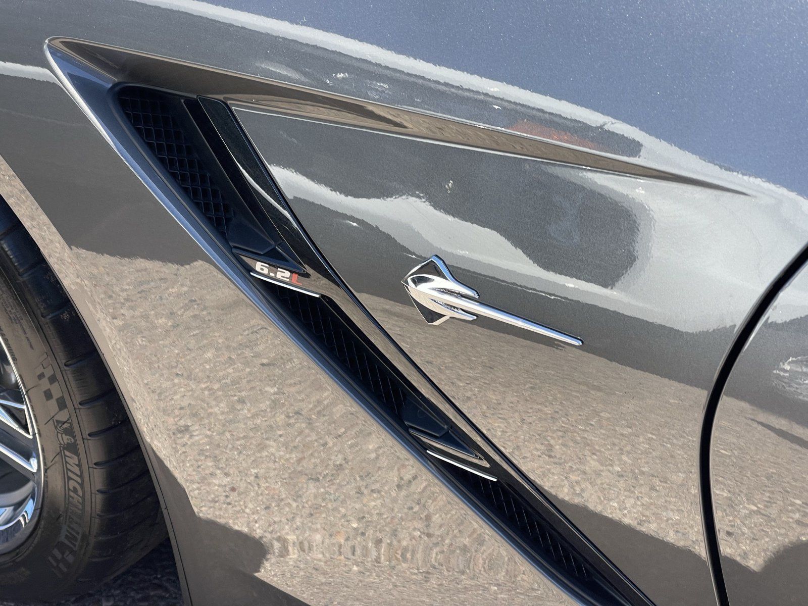 Used 2015 Chevrolet Corvette Stingray Coupe RWD image 7