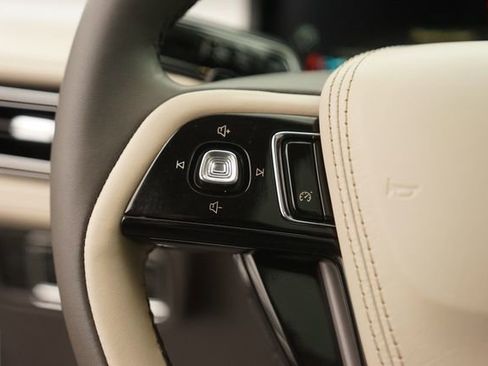Used 2024 Lincoln Aviator 2WD w/ Premium Package image 22