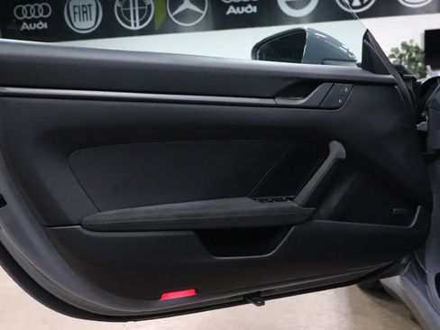 Used 2024 Porsche 911 Carrera GTS w/ Premium Package image 10