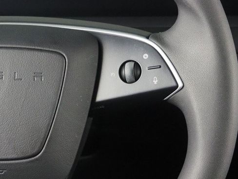 Used 2026 Tesla Model Y Long Range RWD image 22